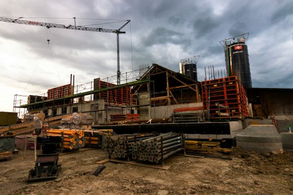 Optimiser la répartition des lots : courant fort et faible en chantier tertiaire